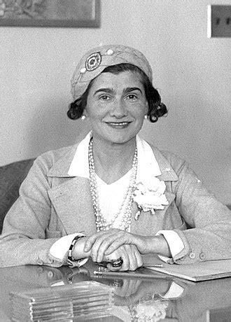 coco chanel życiorys|Coco Chanel – Wikipedia, wolna encyklopedia.